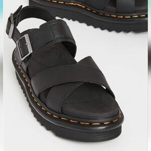 Dr. Martens Womens Voss II Sandal